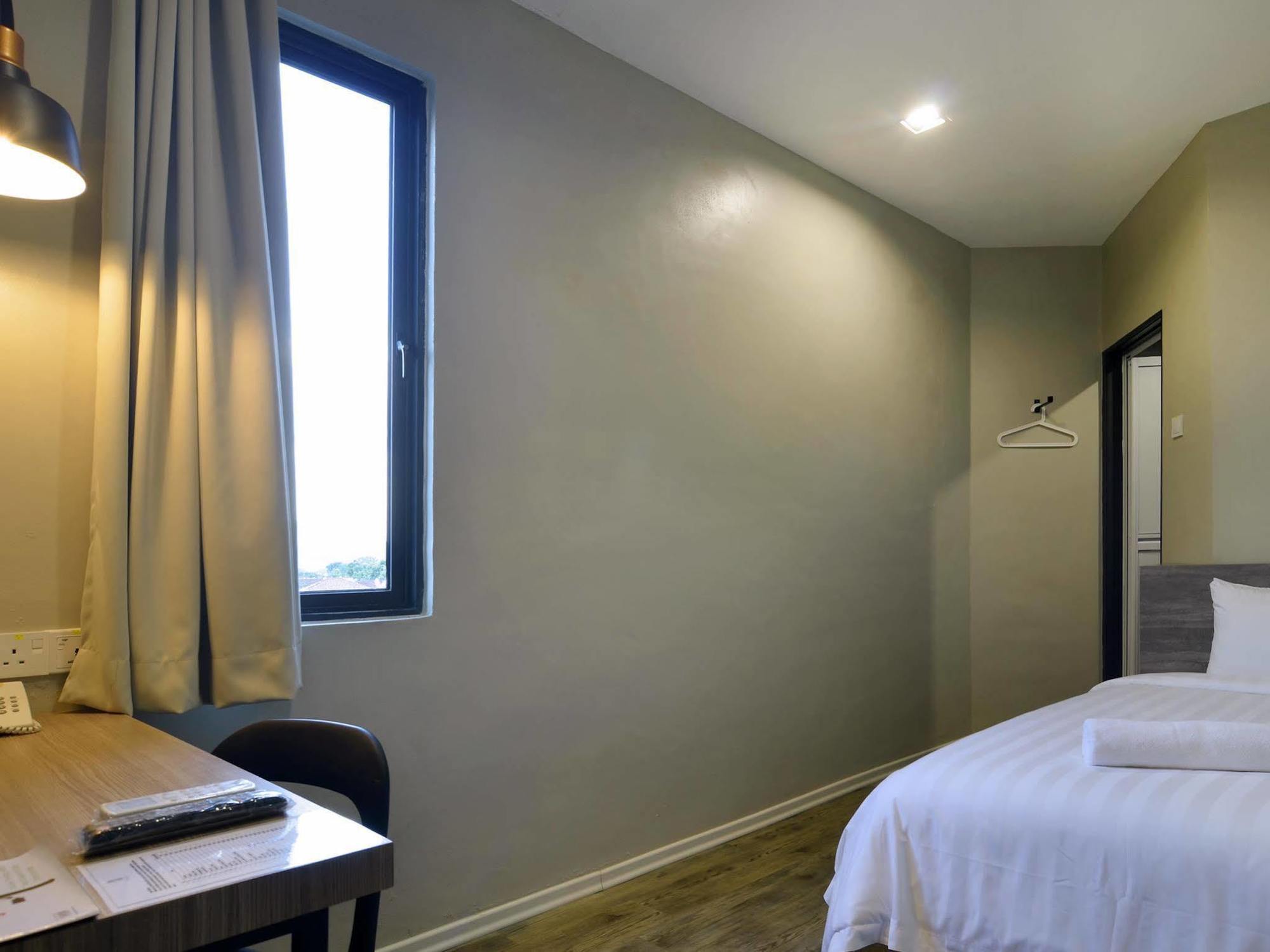 Chariton Hotel Alma Bukit Mertajam Dış mekan fotoğraf